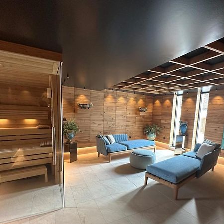 Auberge Saint Walfrid Hotel Restaurant & Spa Sarreguemines Esterno foto
