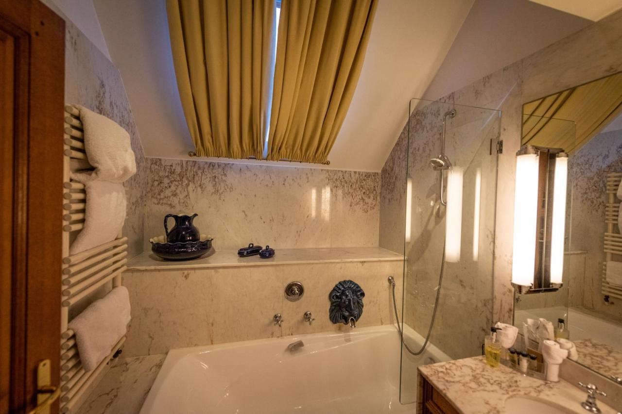 Auberge Saint Walfrid Hotel Restaurant & Spa Sarreguemines Esterno foto