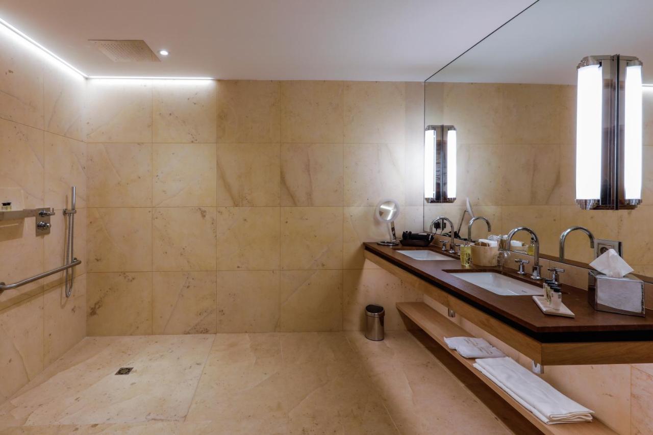 Auberge Saint Walfrid Hotel Restaurant & Spa Sarreguemines Esterno foto